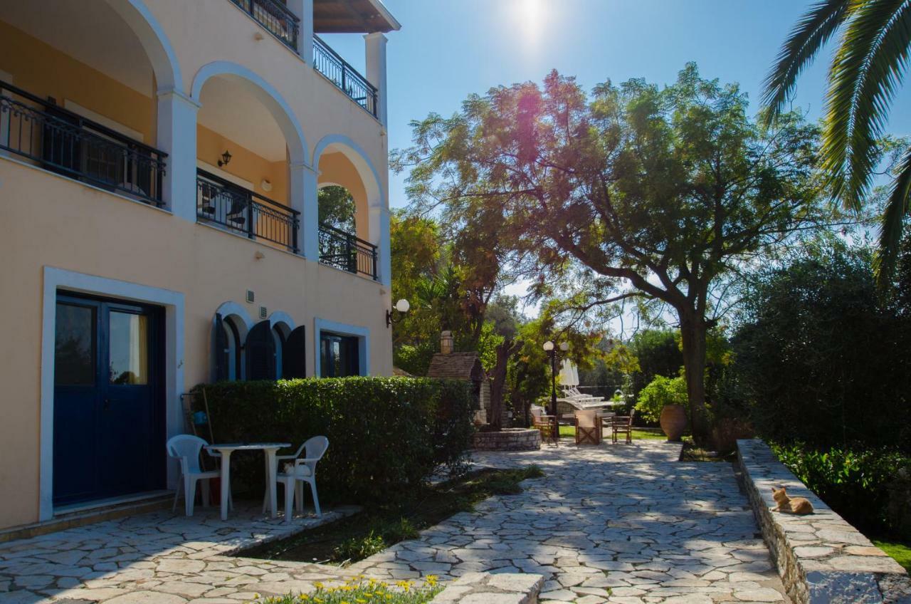Natural Blue Green Apartment Almiros Beach Ngoại thất bức ảnh